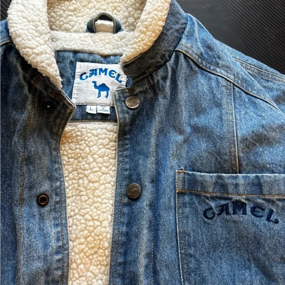 camel cigarette denim jacket Vintage camel cigarettes denim sherpa lined jacket size L super rare grail